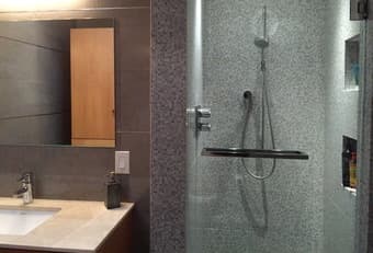 share a luxury house, private bath and fully furnished rm, Menlo Park 3