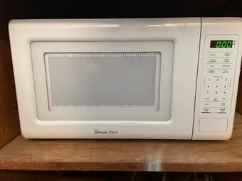 Magic Chef Microwave 1