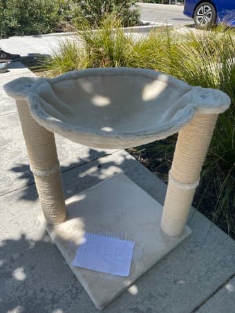 Free small cat condo 1