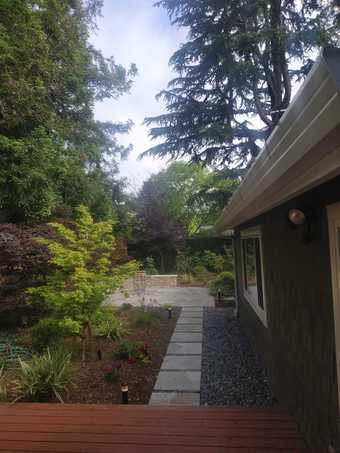 Private furnished room in a 5br/3ba house in Palo Alto available July 2