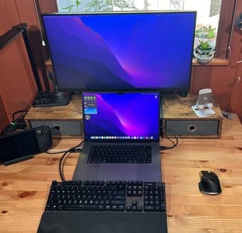 Gaming Monitor 2
