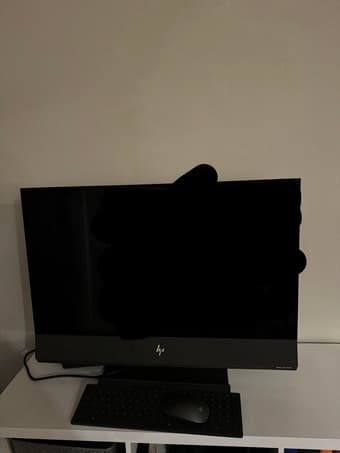 HP Envy 32 All-in-one Desktop 1