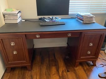 Office desk 2