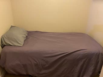 twin bed 1