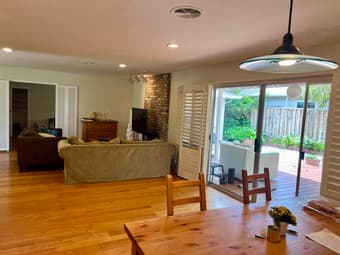 Room available in a beautiful 4-person house, Palo Alto, 12-mon lease! 1