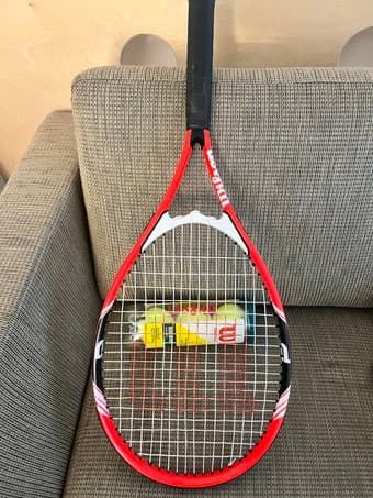 Wilson tennis racket with free balls 1