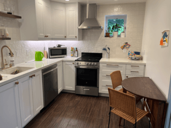 Lovely one-bed apt. in Redwood City available NOW until August 1st 1