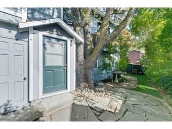 Private 1br/1ba in law unit with private yard/separate entrance 1