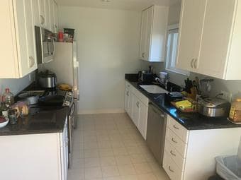Looking for 2 roommates in Menlo Park 2