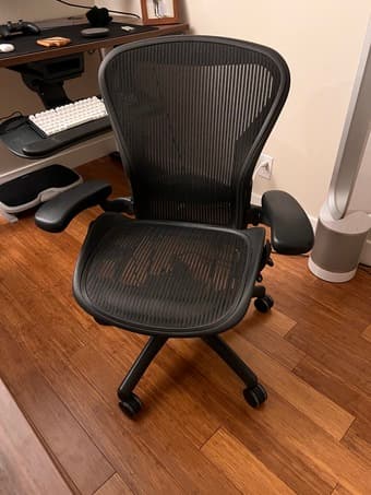 Herman Miller Aeron 1