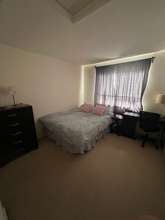 PRIVATE BEDROOM FOR RENT IN EAST PALO ALTO 1