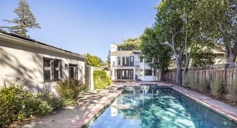 Large Br+Ensuite in Luxury house w pool hottub 15min walk to Stanford 1