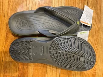 Brand new Men’s crocs flip flops 2