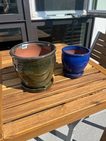 two (2) beautiful plant pots 1