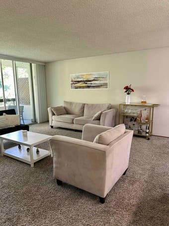 Room available with private bathroom at Menlo Park mid September 2