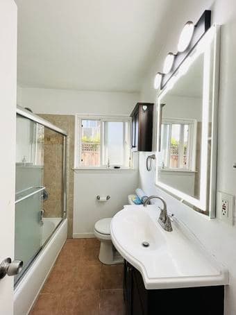1 room in 2B1B available in Palo Alto, great location 3