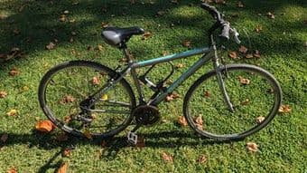 Woman's Trayl Swift 17" (5'6"-5'9" Med) 26" Bike - $400 @stanford.edu 2