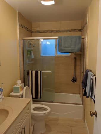 Unfurnished bedroom in downtown Palo Alto 3