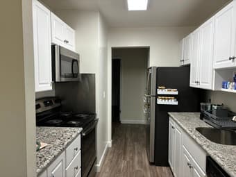 Private Bedroom On-Campus near Stanford Medical School 2