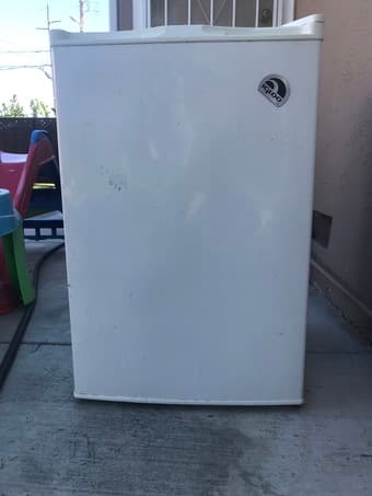 mini fridge 1