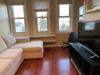 Master Bedroom - Looking for Housemate 1