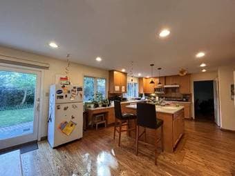 $1,105 / 1br - Large bedroom in Palo Alto Home available September 3
