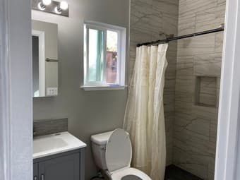 Cozy Enjoyable 1B1B Mini House, 20 minutes to campus 2