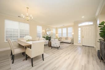 Spacious Ensuite Rooms Available in Mountain View Home with Pool 2