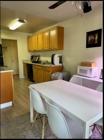 Spacious 1 bedroom/ 1 bath ~800 sq ft| 6 month lease | pool & sauna 3