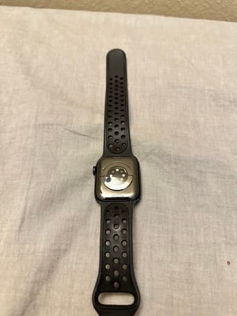 Apple Watch Series 8 41mm GPS 2
