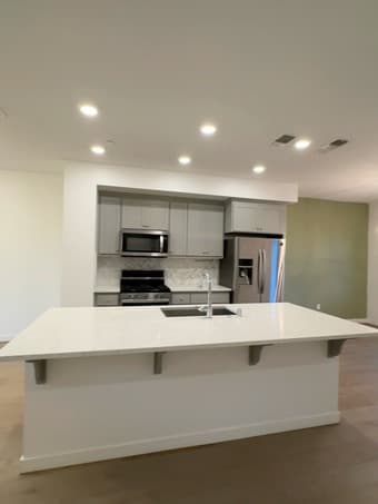 Earliest! Looking for a roommate in a beautiful house in Mountain View 2
