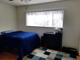 Unfurnished bedroom in downtown Palo Alto 3