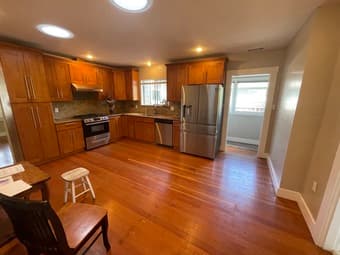Spacious 4 Bed, 3 Bath House in Menlo Park - Rooms for Rent 3