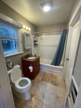 Spacious 4 Bed, 3 Bath House in Menlo Park - Room for Rent 3