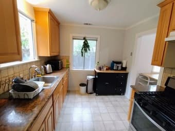 Stylish Furnished Room in Modern Home, Redwood City 2