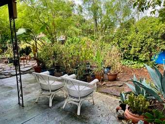 Master Bedroom with Private Bathroom for Rent in Spacious 3B2B Home 3