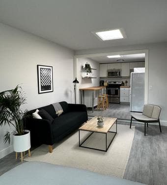 Fully furnished Studio in Oakland Dec to Jan (flexible) 1