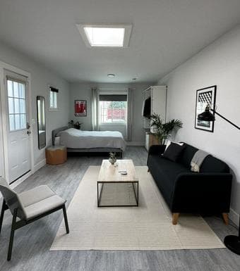 Fully furnished Studio in Oakland Dec to Jan (flexible) 3