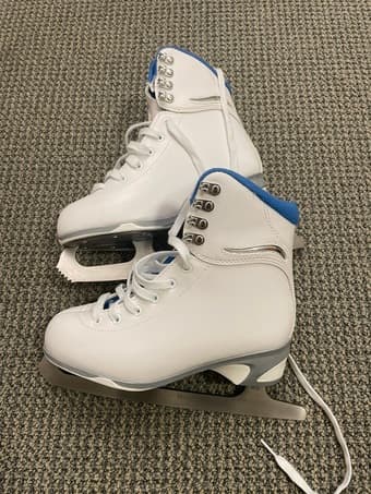 Ice skates (Figure Skates) 1