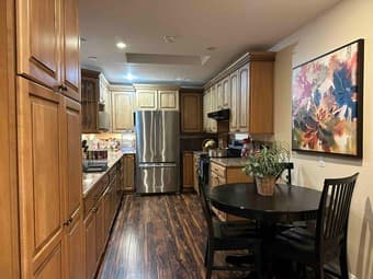 1 bed/1 bath back cottage in RWC, all utilities included 3