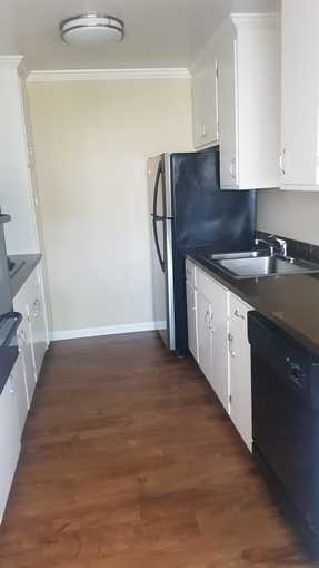 Apartment 2 Bedroom, 1 Bathroom- Rent from April 1st 2025 1