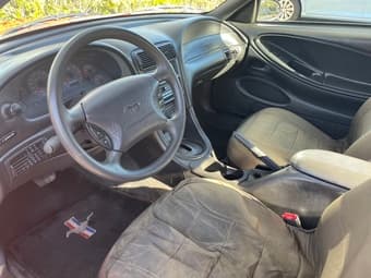 2000 Convertible Ford Mustang with brand new engine 3