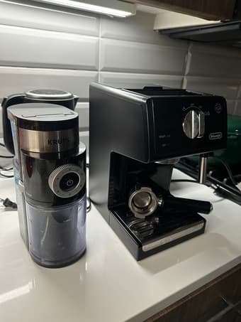 Delonghi Espresso Machine + Krups Burr Grinder 1