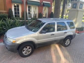 Ford Escape 2006 - Clean Title 1