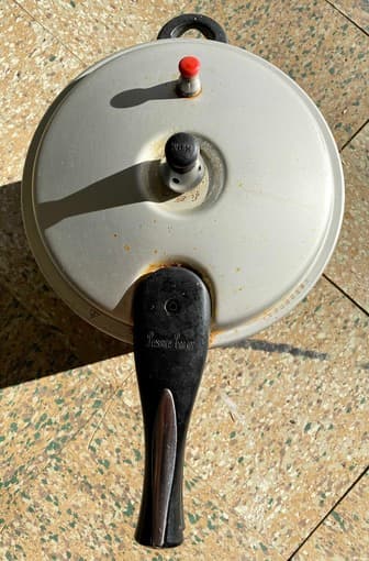 8.5" pressure pot 1