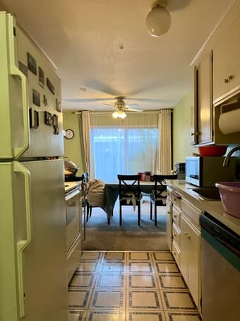 2B1B condo in Mountain View 2