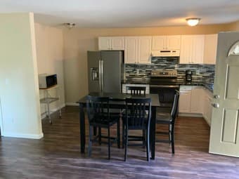 Furnished Master Bedroom - in two bedroom flat - short term possible! 2
