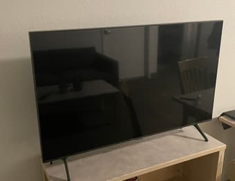 43" Samsung Smart TV, 4K 1