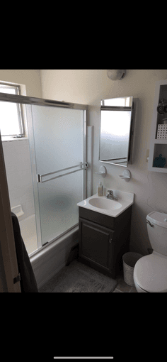 Master Bedroom w/ En Suite Bath near downtown Menlo Park 3