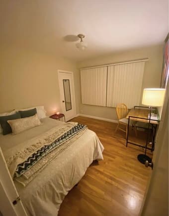 Room for Rent in 3bd/1.5ba in Mountain View 1